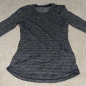 Grey Lulu Lemon top With Pocket